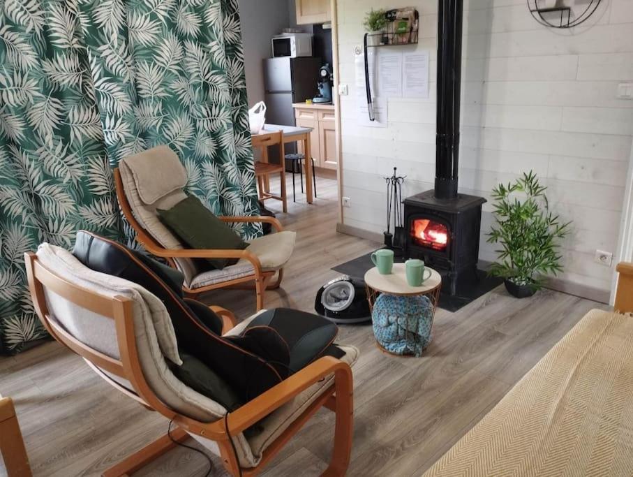 Gite N°4, En Pleine Nature, Frontalier Signy-le-Petit Eksteriør bilde